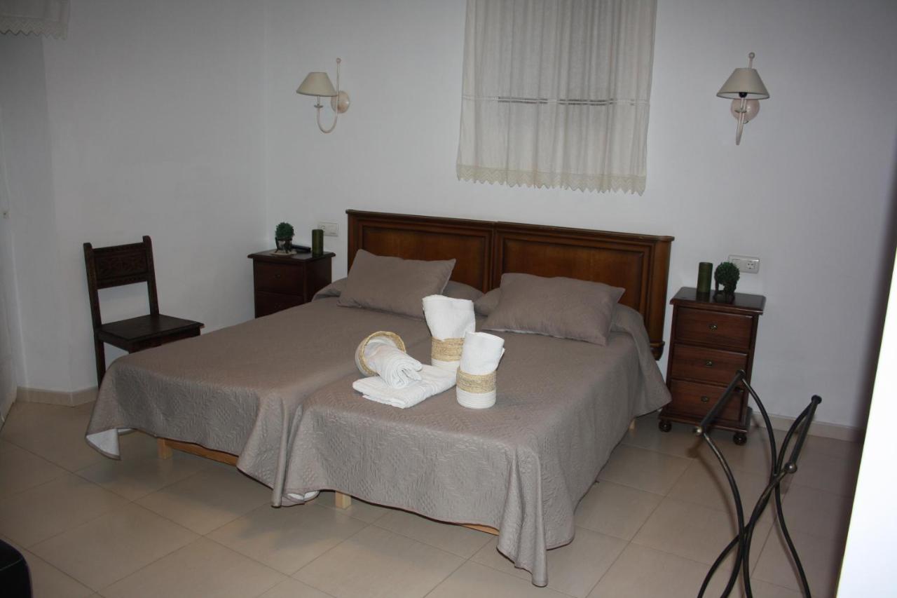 Casa Rural La Plaza Almoharin 外观 照片